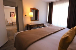  Hotel Des Tuileries  Ним